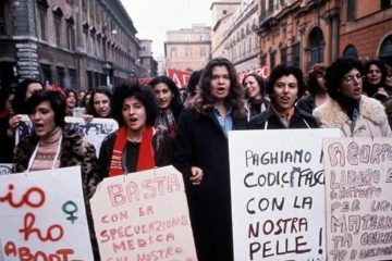 manifestazione femminista anni 70